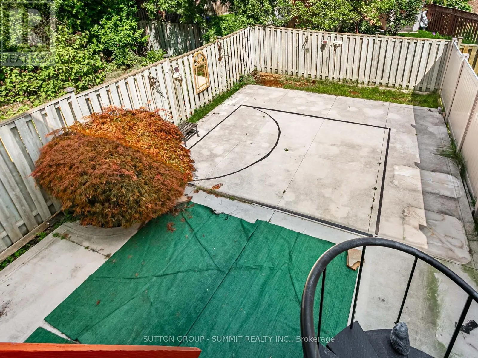 UPPER - 5453 PALMERSTON CRESCENT