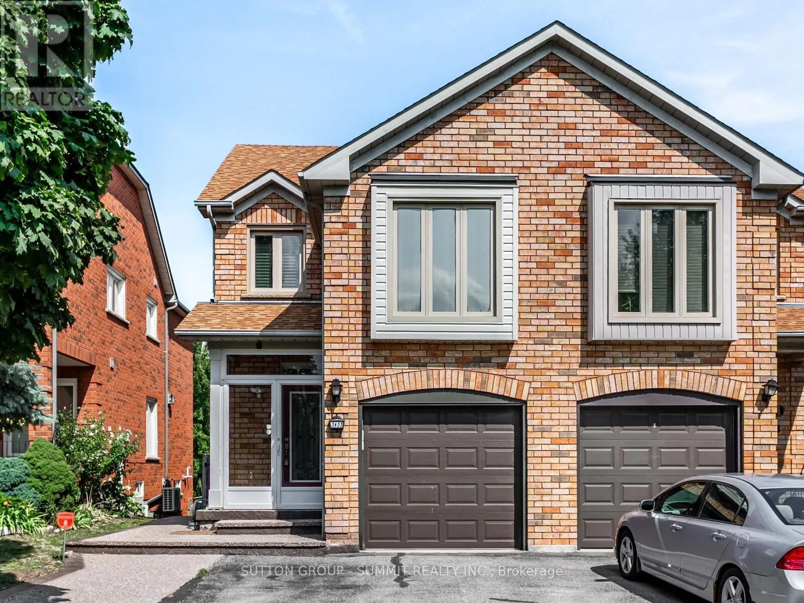 UPPER - 5453 PALMERSTON CRESCENT