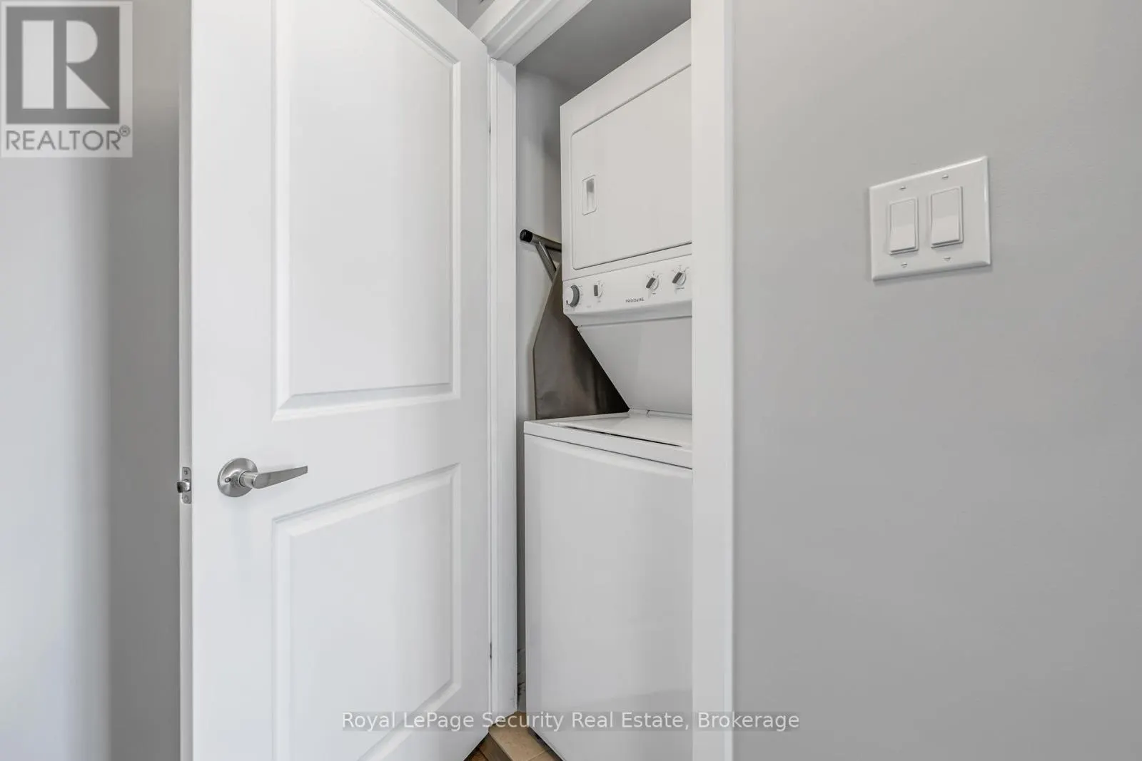 61 - 2315 SHEPPARD AVENUE W