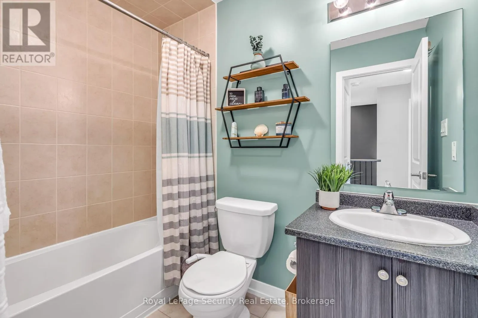 61 - 2315 SHEPPARD AVENUE W