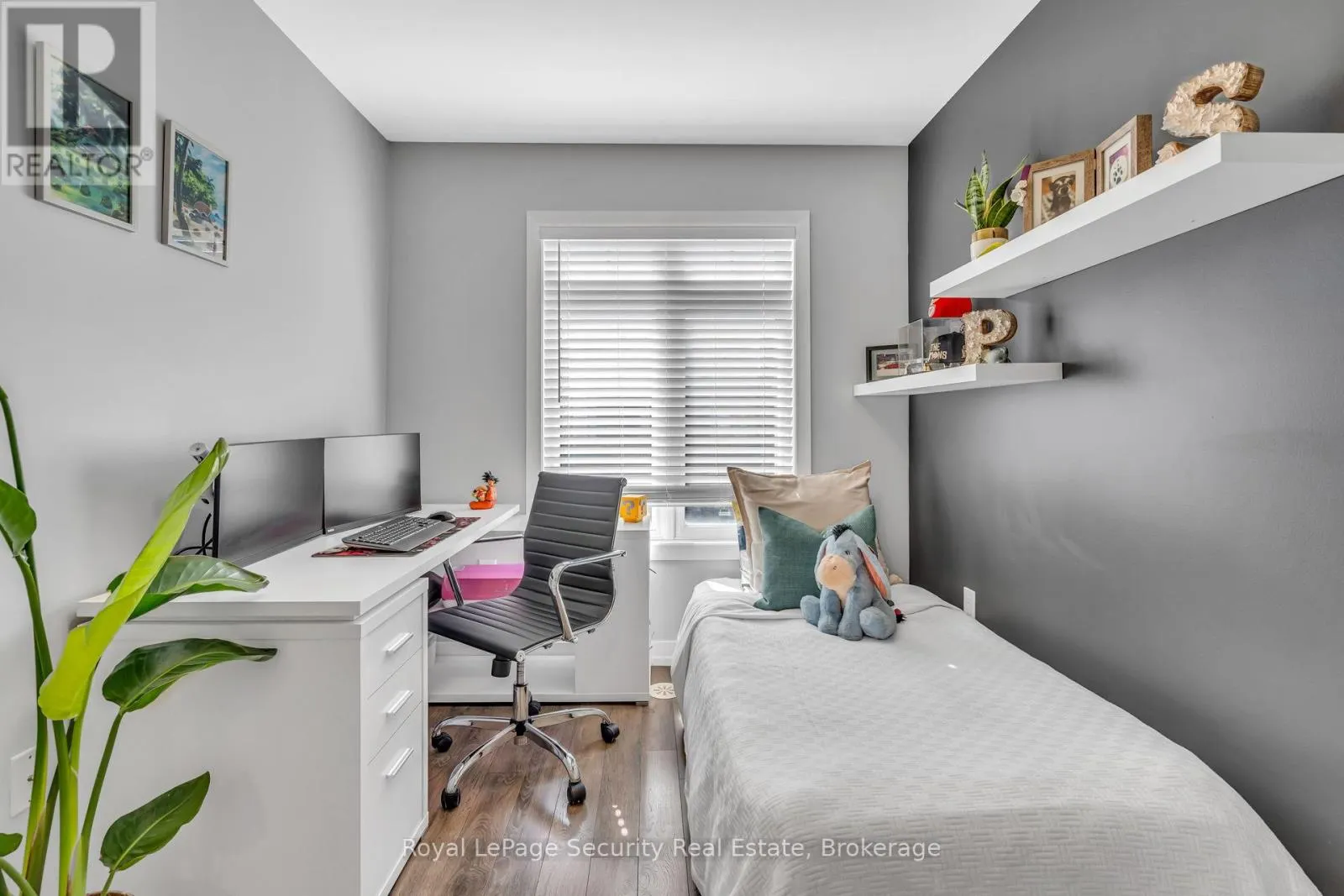 61 - 2315 SHEPPARD AVENUE W