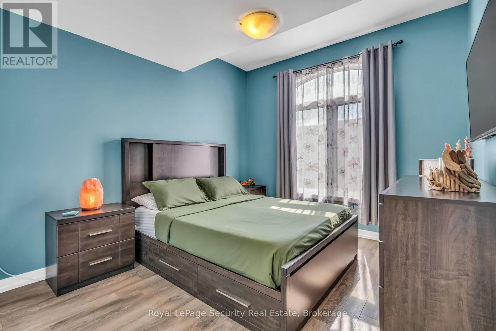 61 - 2315 SHEPPARD AVENUE W