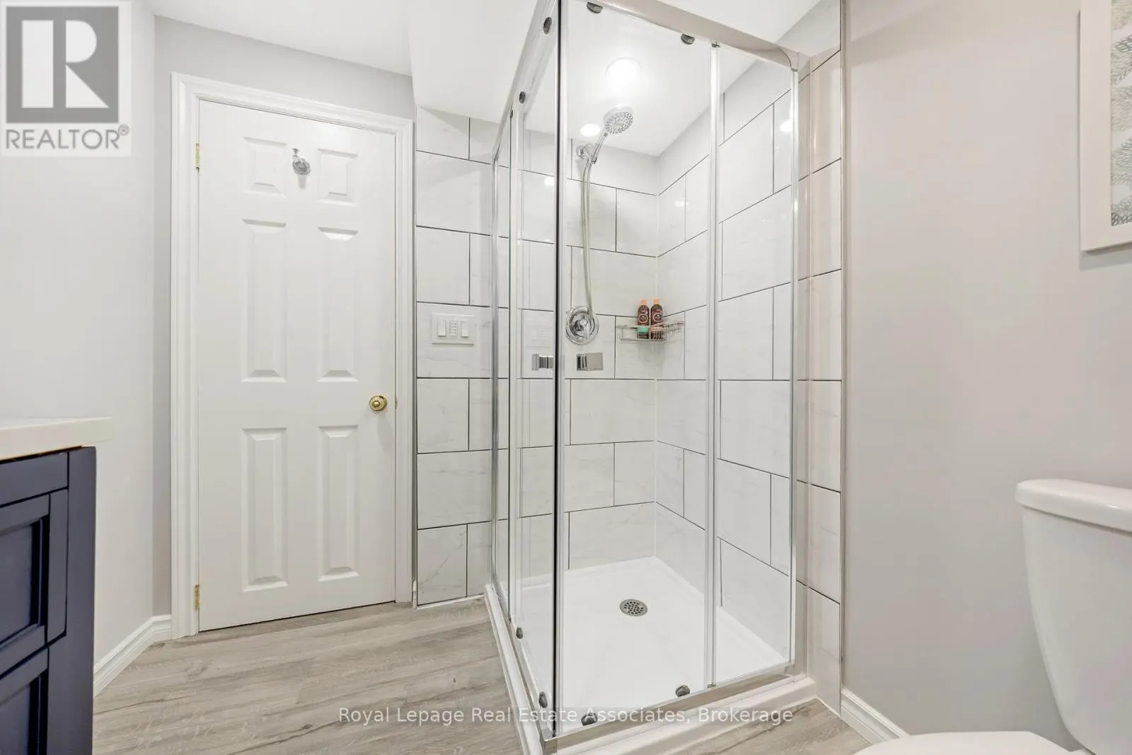 3104 AUTUMN HILL CRESCENT