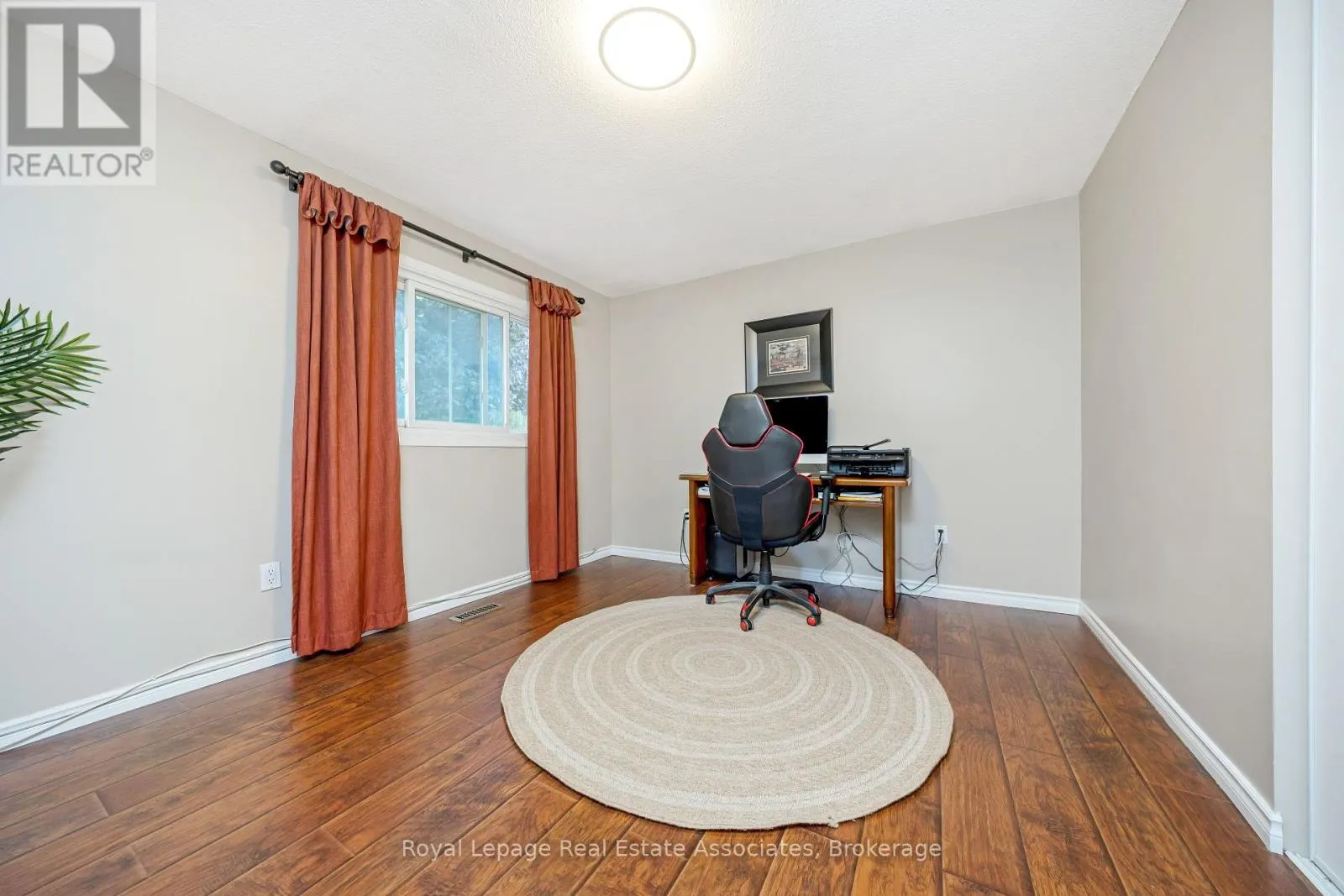 3104 AUTUMN HILL CRESCENT