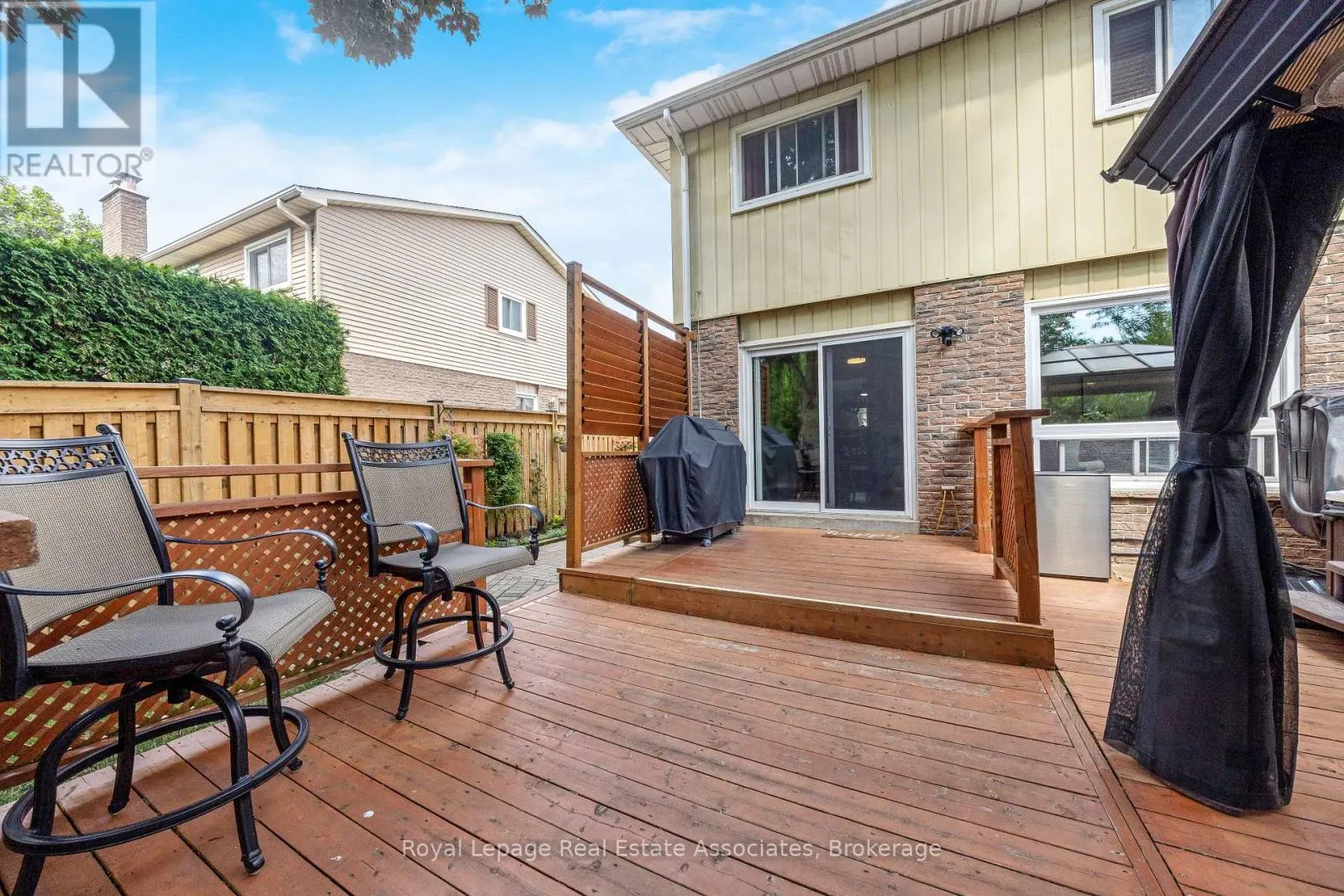 3104 AUTUMN HILL CRESCENT