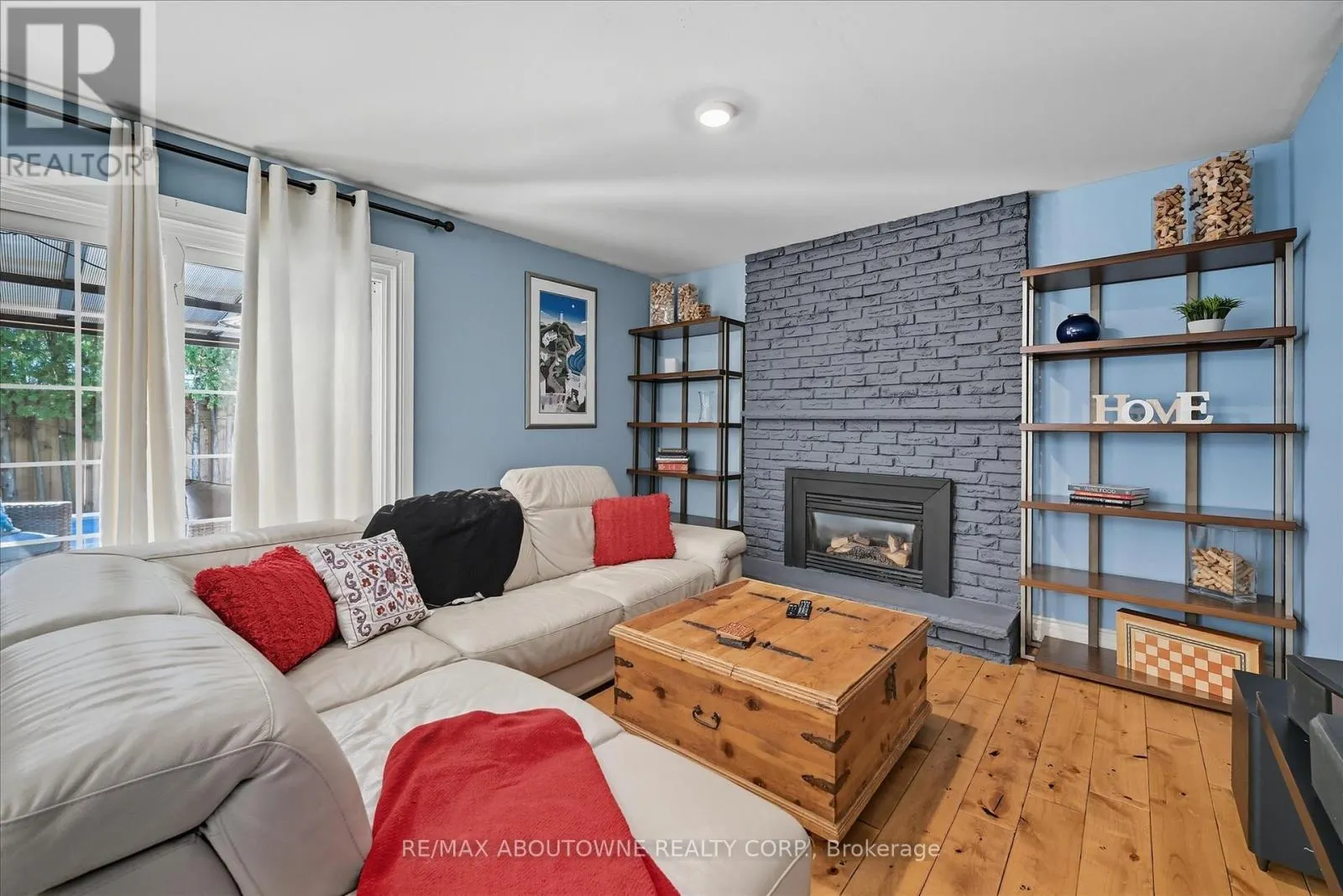 2490 TREVOR DRIVE