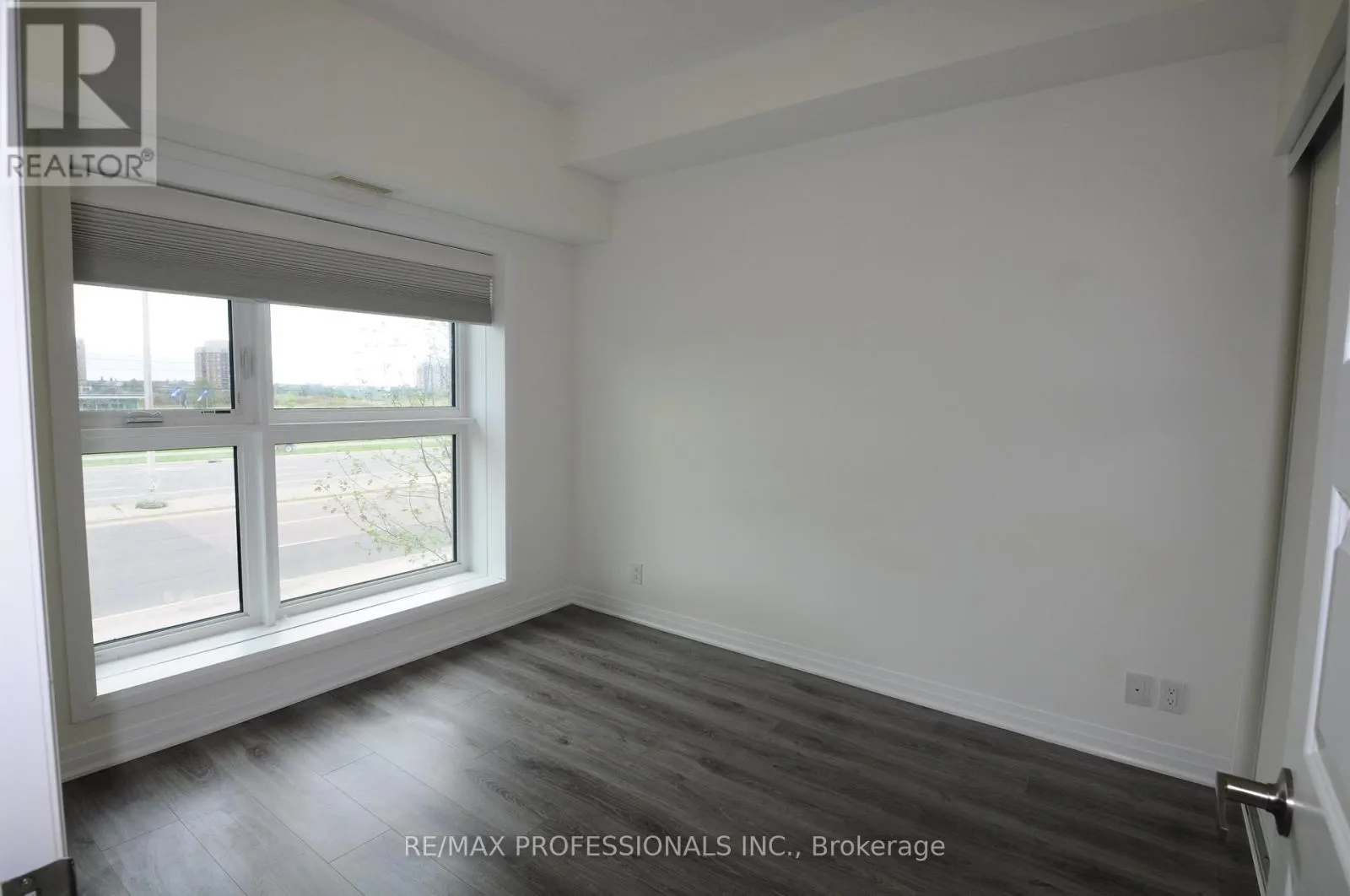 128 GROVEWOOD COMMON
