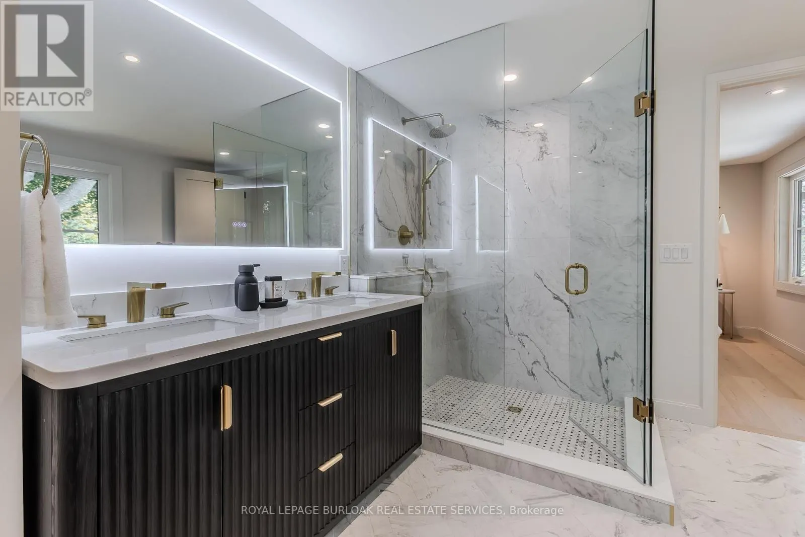 3029 EVA DRIVE