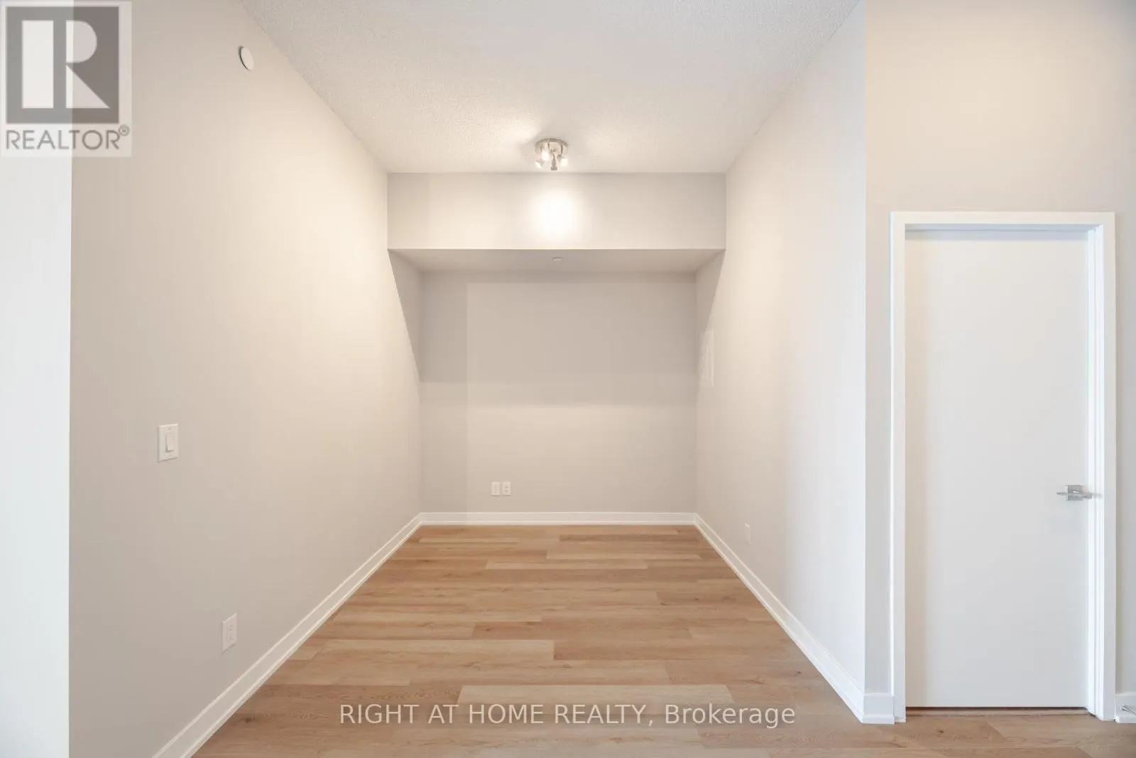 715 - 4011 BRICKSTONE MEWS