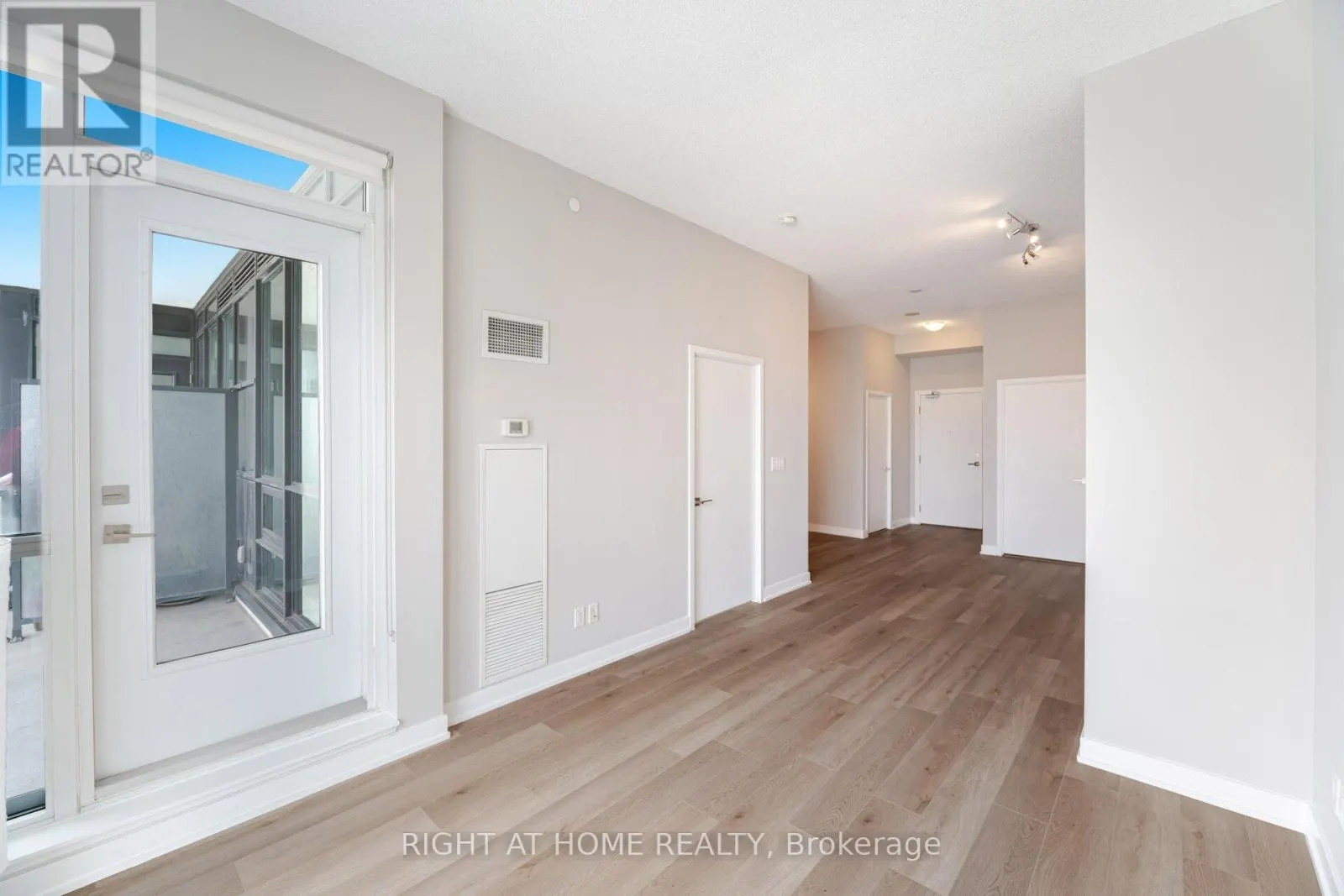 715 - 4011 BRICKSTONE MEWS