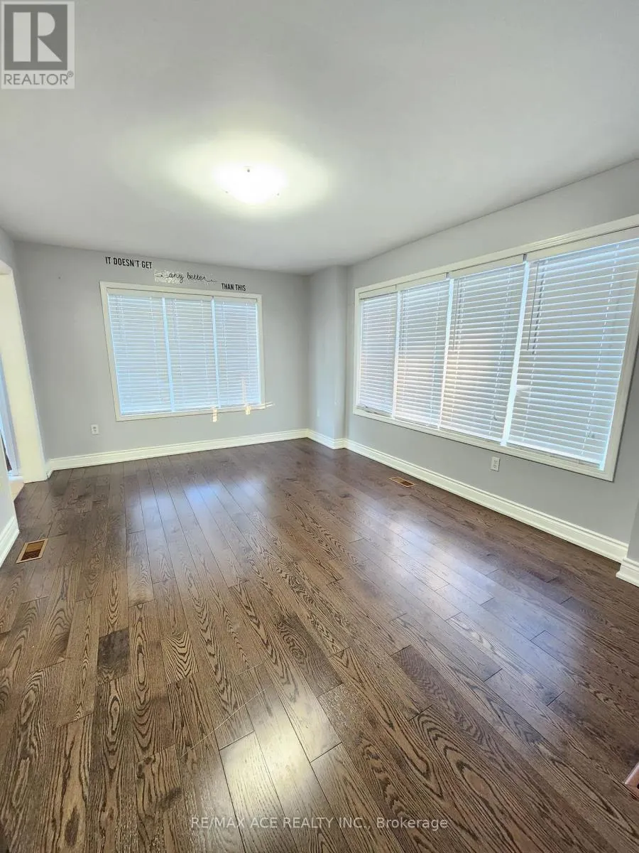 32 KEATS TERRACE