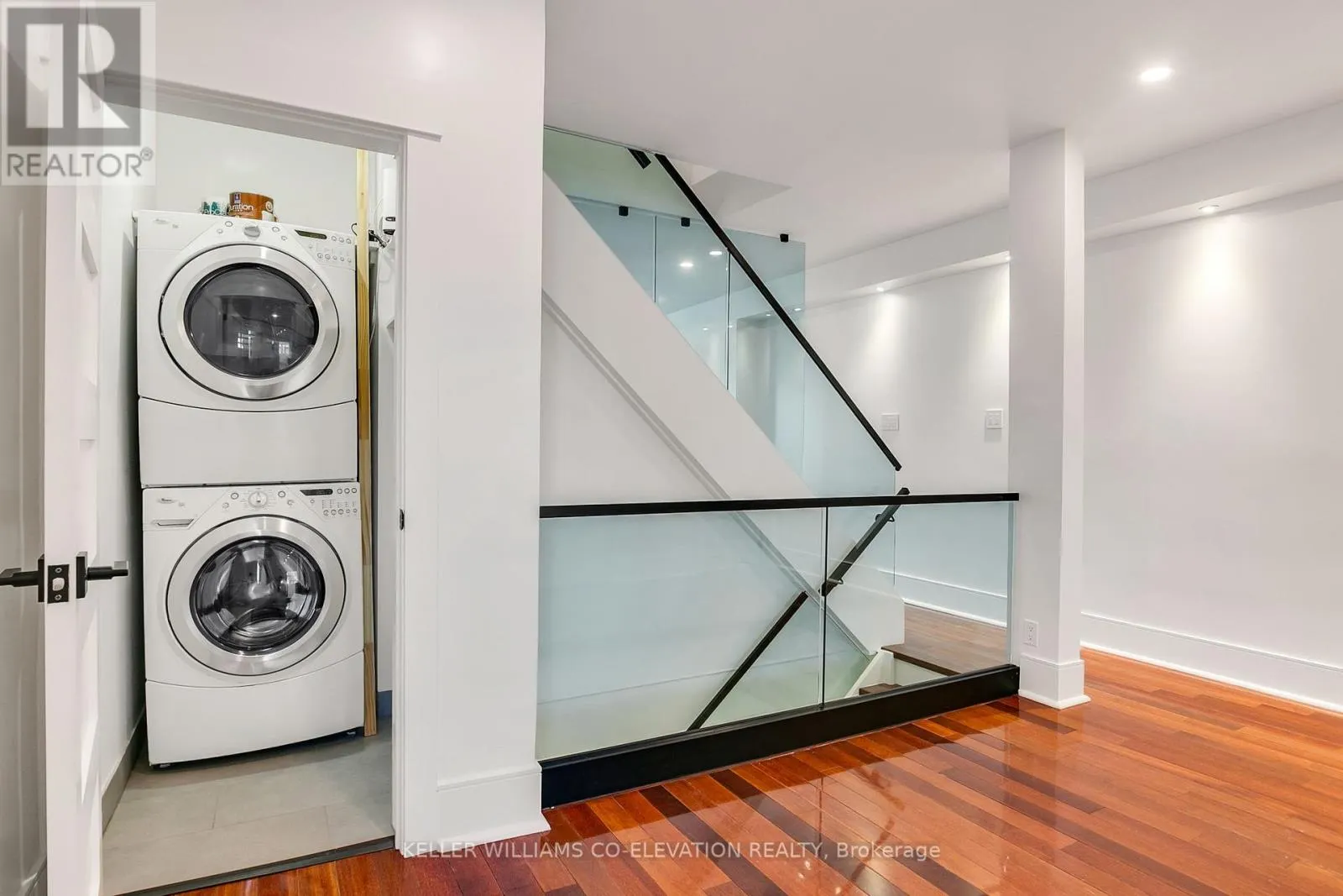 UPPER - 20 KENNETH AVENUE