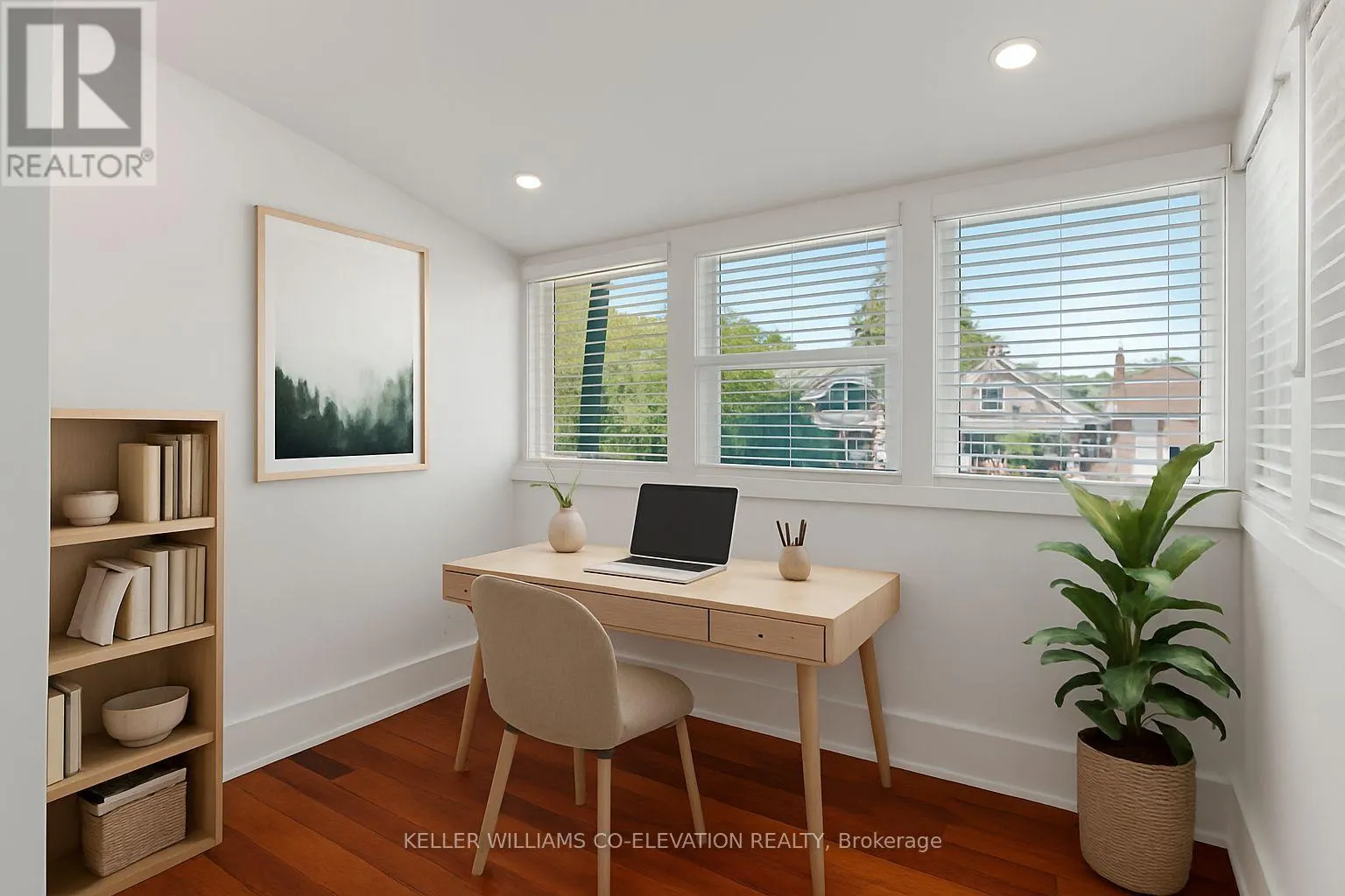UPPER - 20 KENNETH AVENUE