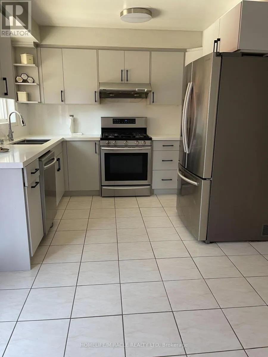 UPPER - 90 CORDGRASS CRESCENT