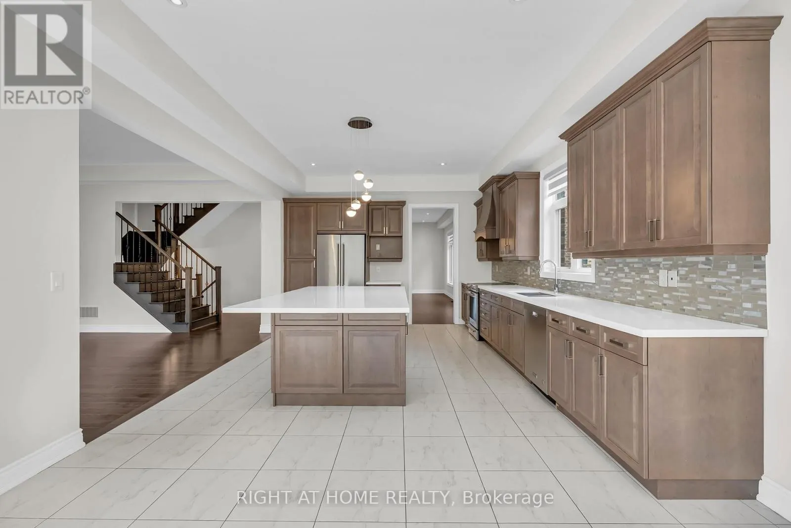 3175 DANIEL WAY