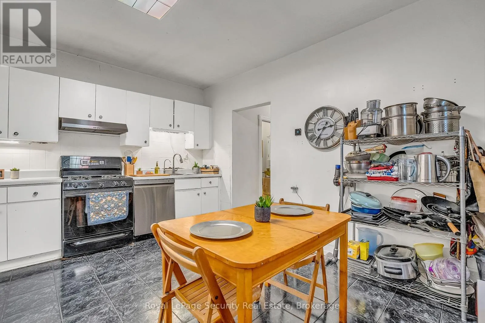 14 MORLAND ROAD