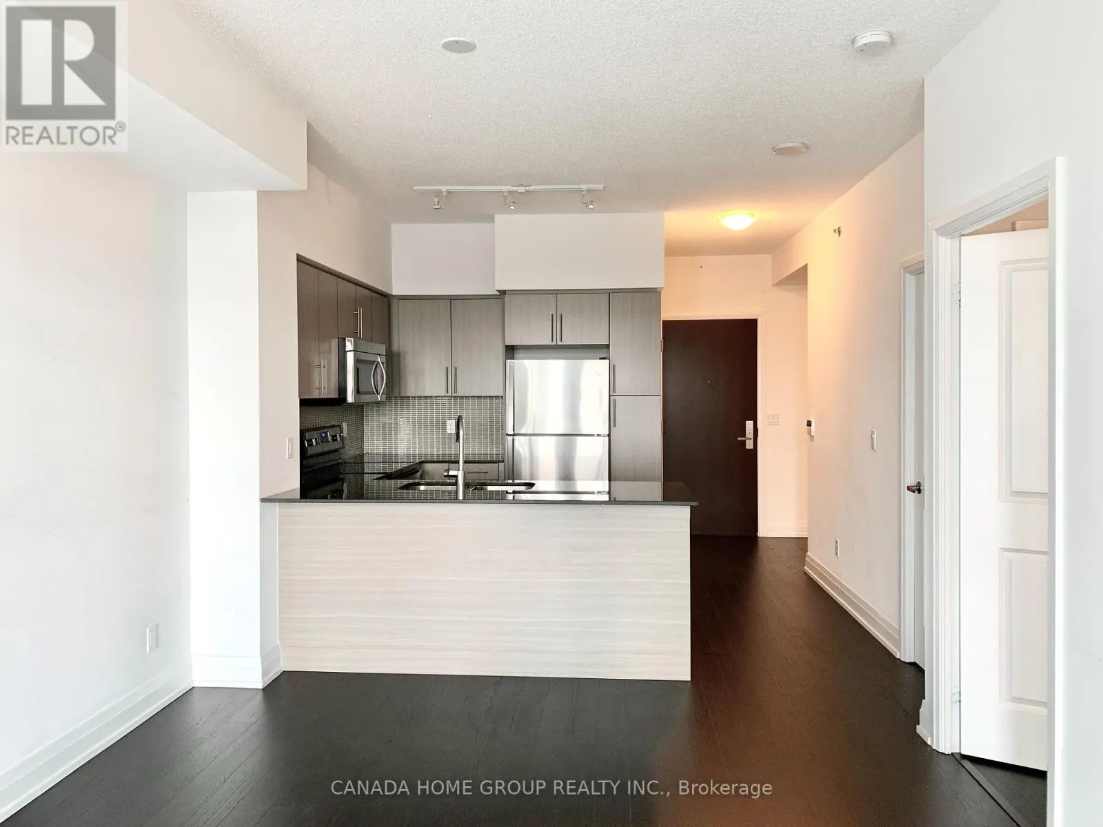 1410 - 65 SPEERS ROAD