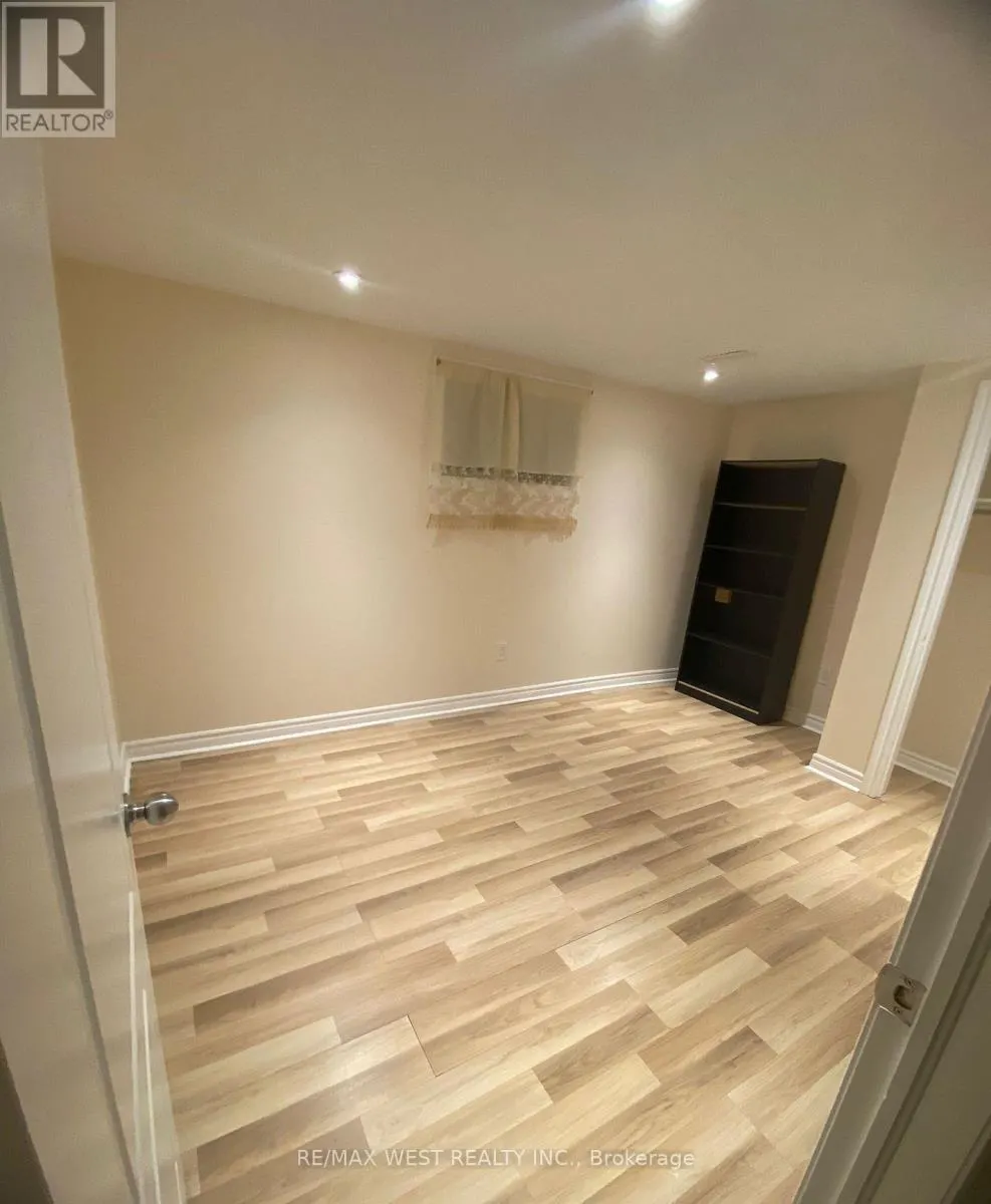 BASEMENT - 18 KING GEORGE ROAD