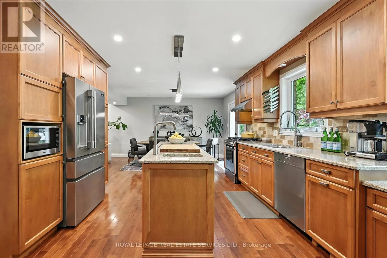 4240 DUNVEGAN ROAD