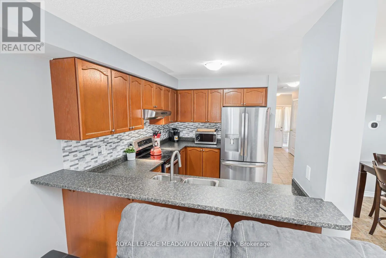 11 - 102 CEDARBROOK ROAD