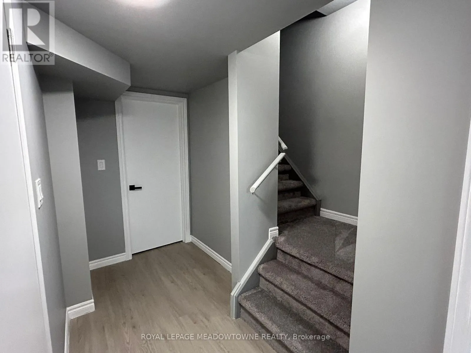 11 - 102 CEDARBROOK ROAD