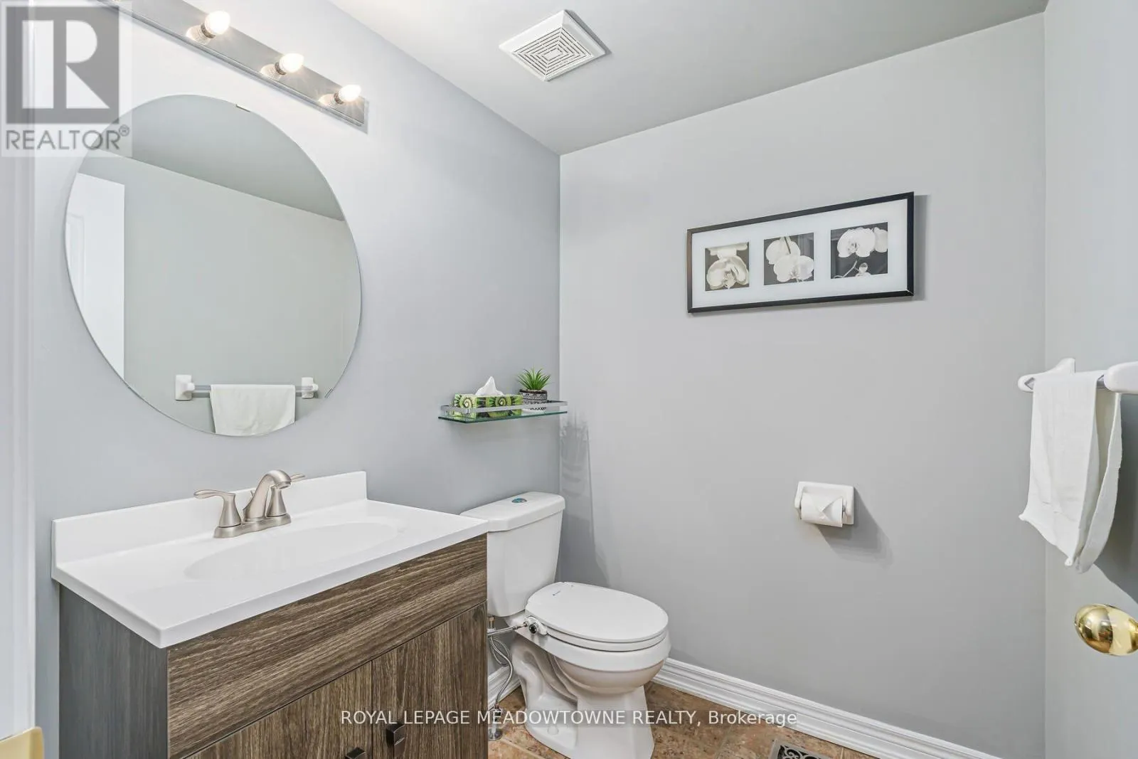 11 - 102 CEDARBROOK ROAD