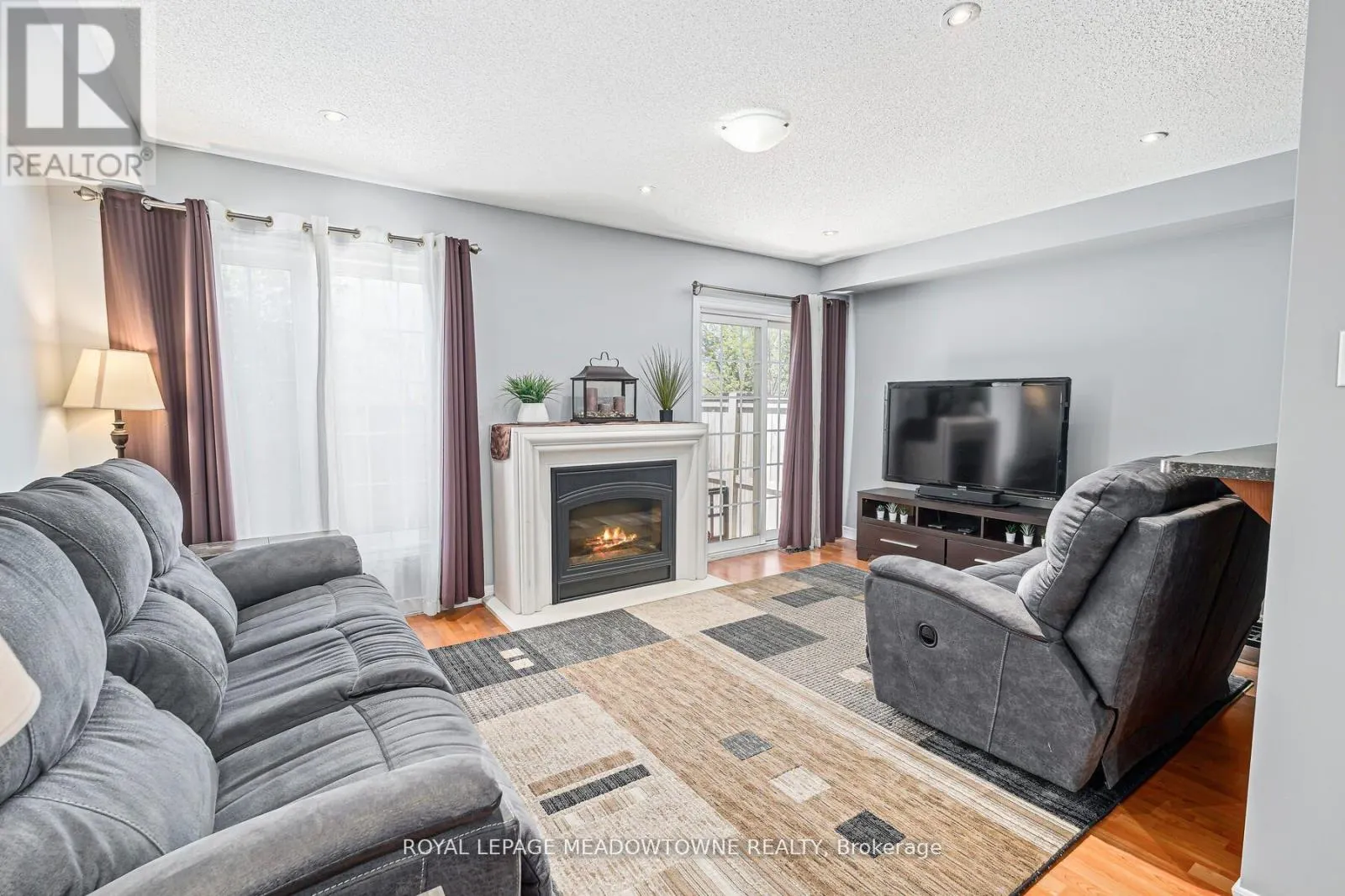 11 - 102 CEDARBROOK ROAD