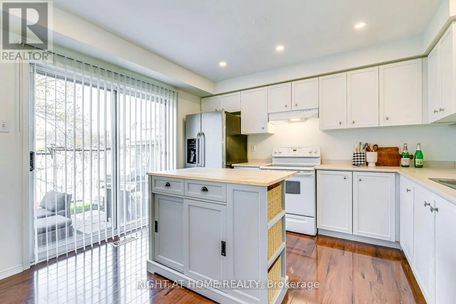 99 - 5910 GREENSBORO DRIVE