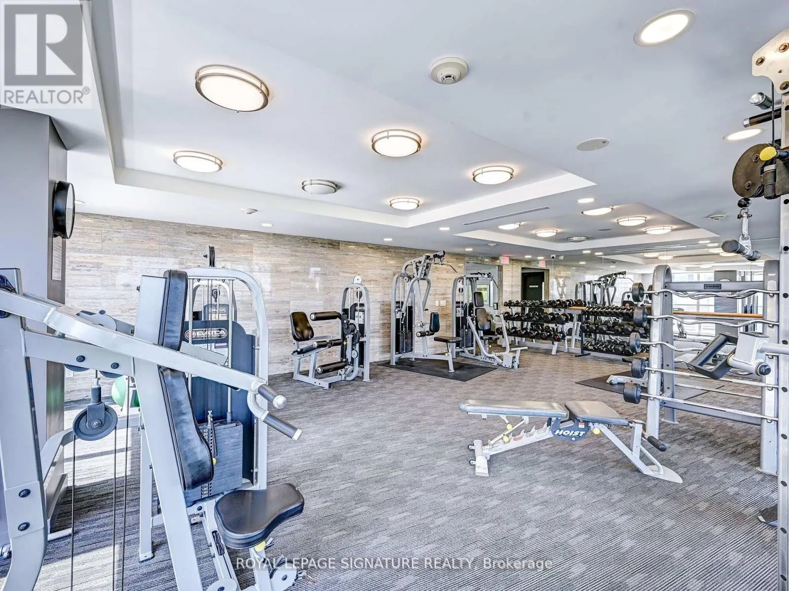 2712 - 223 WEBB DRIVE
