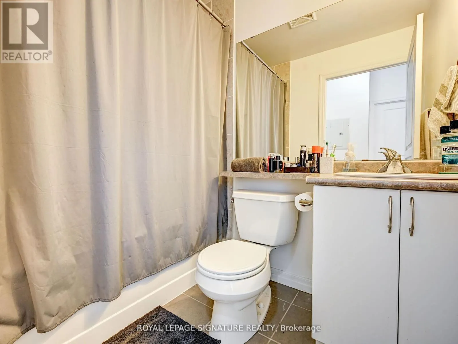 2712 - 223 WEBB DRIVE
