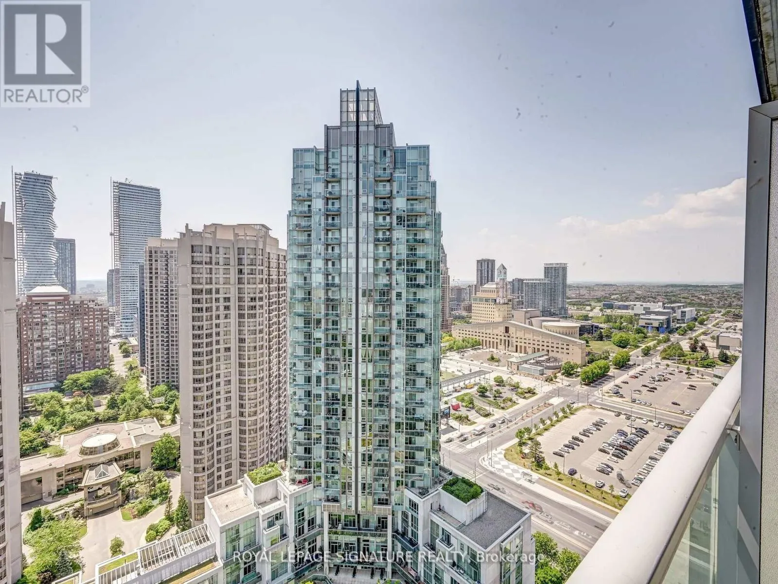 2712 - 223 WEBB DRIVE