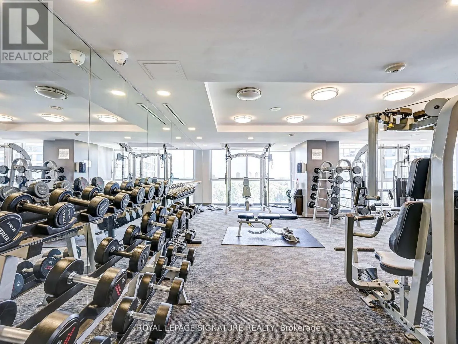 2712 - 223 WEBB DRIVE
