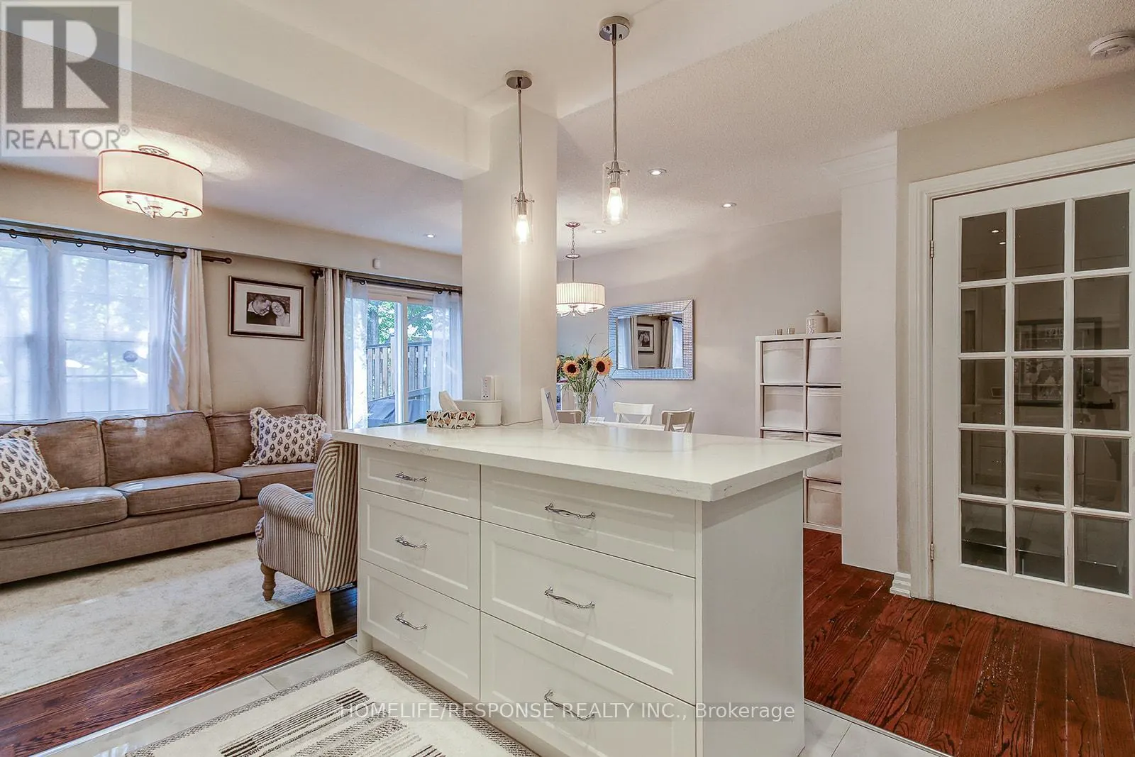 134 - 2120 RATHBURN ROAD E