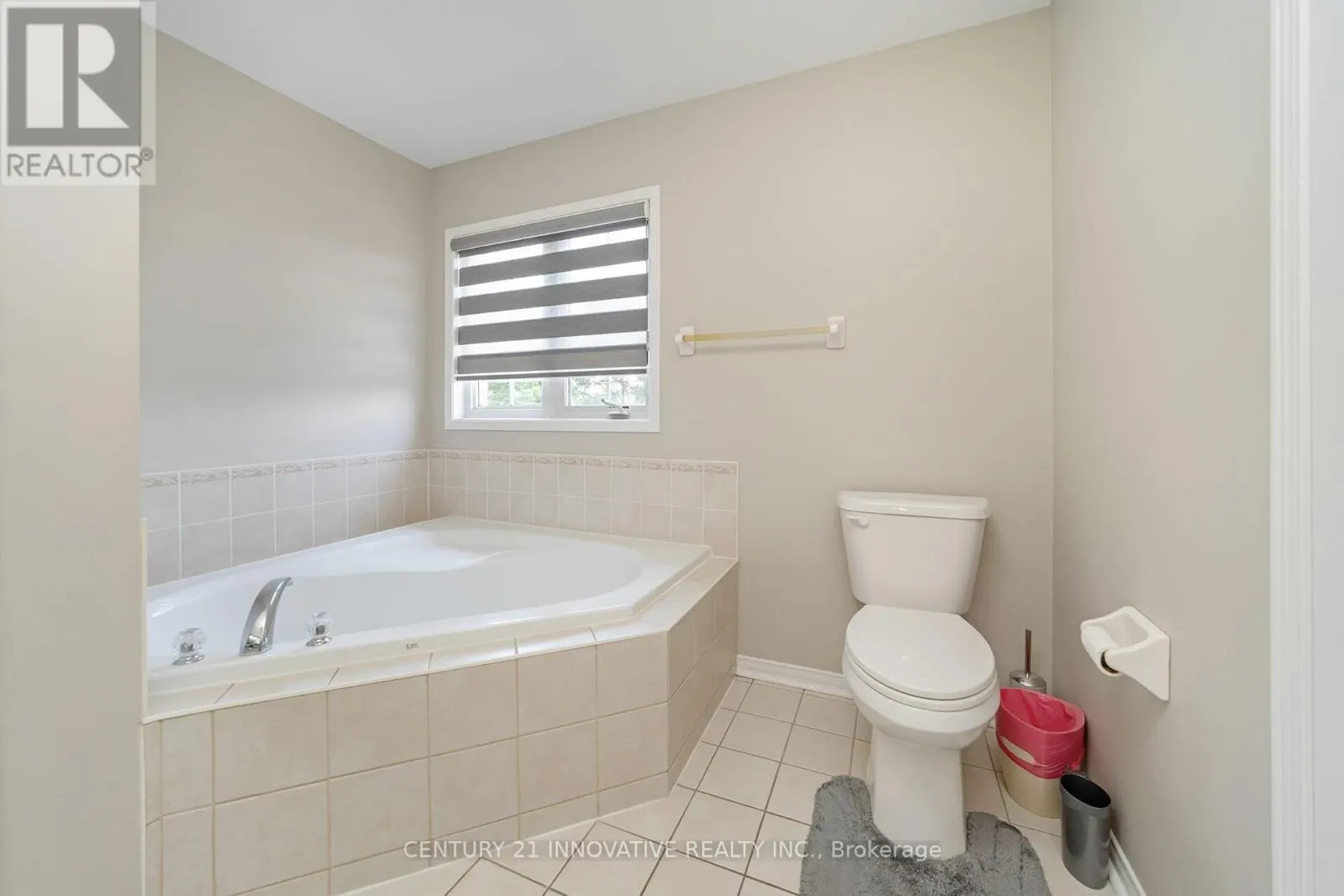 4876 POTOMAC COURT