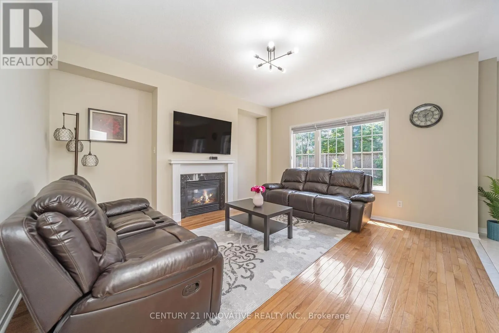 4876 POTOMAC COURT