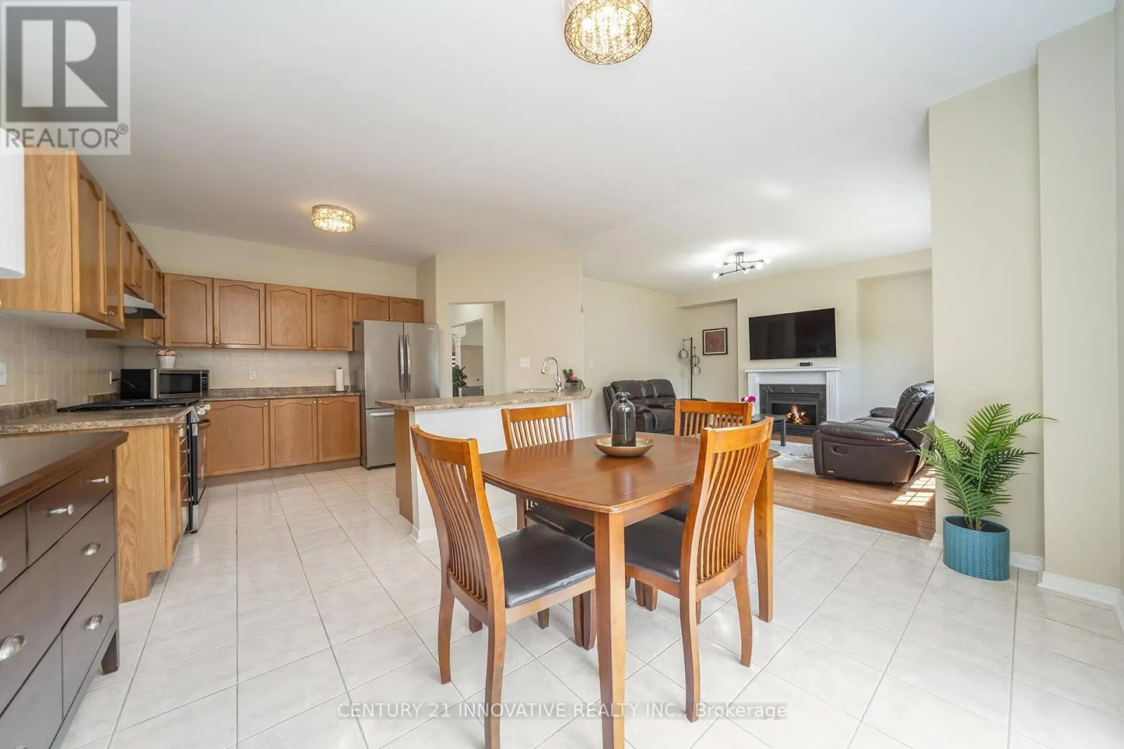 4876 POTOMAC COURT