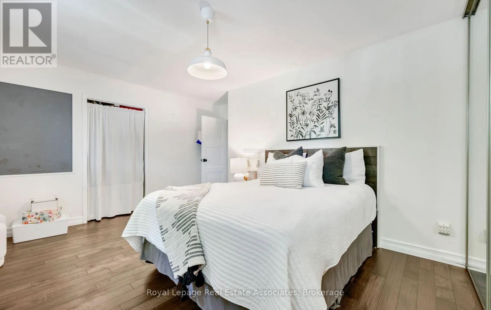 296 CHANTENAY DRIVE