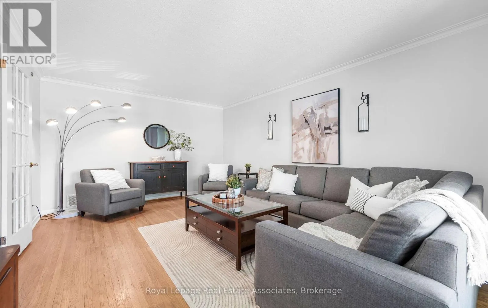 296 CHANTENAY DRIVE