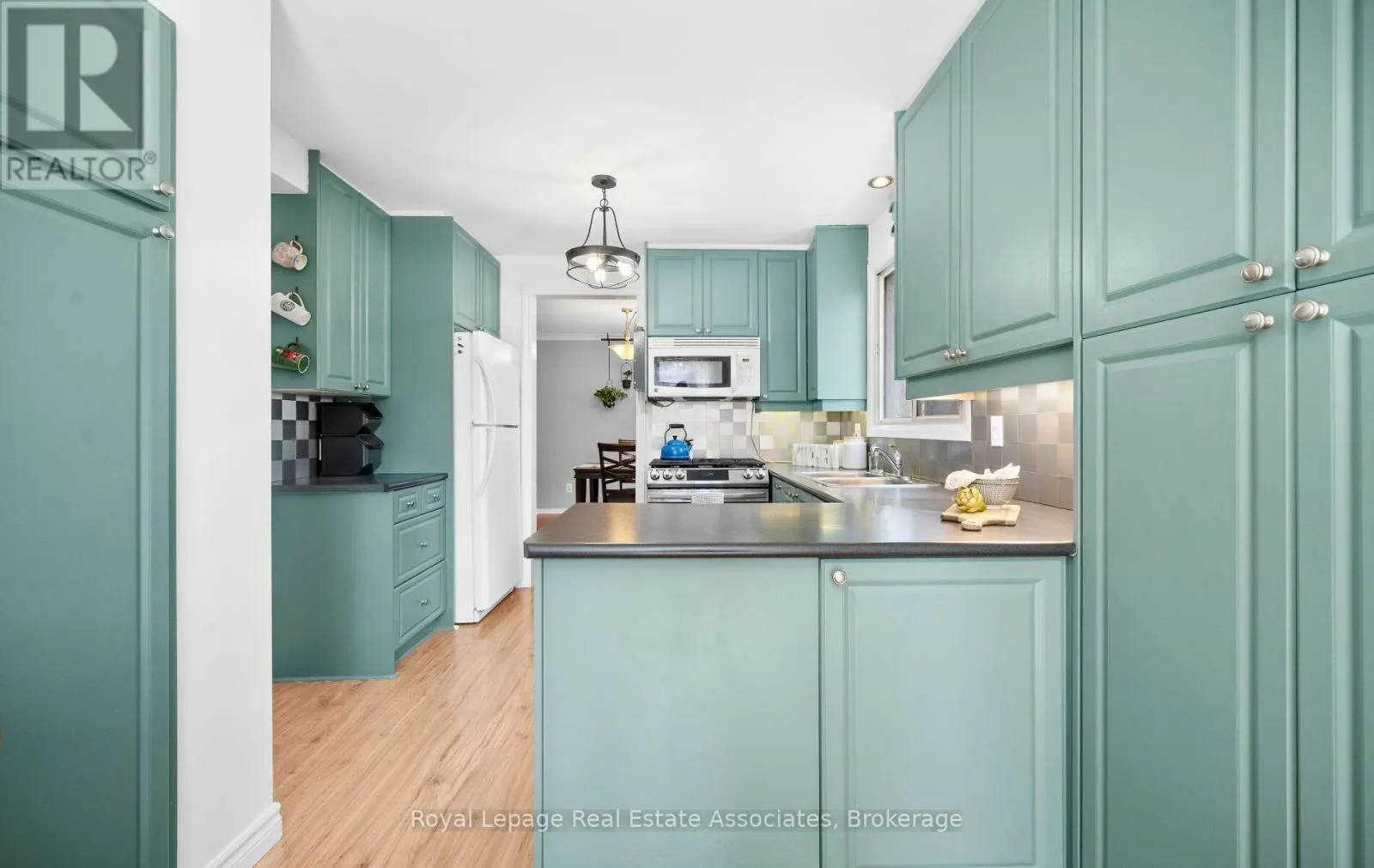 296 CHANTENAY DRIVE