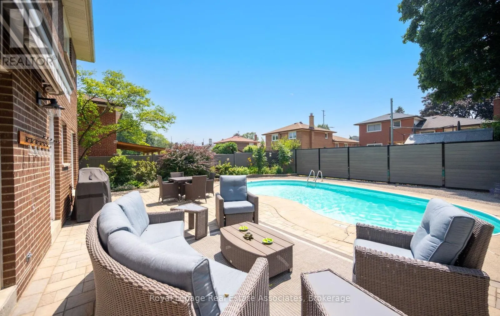 296 CHANTENAY DRIVE