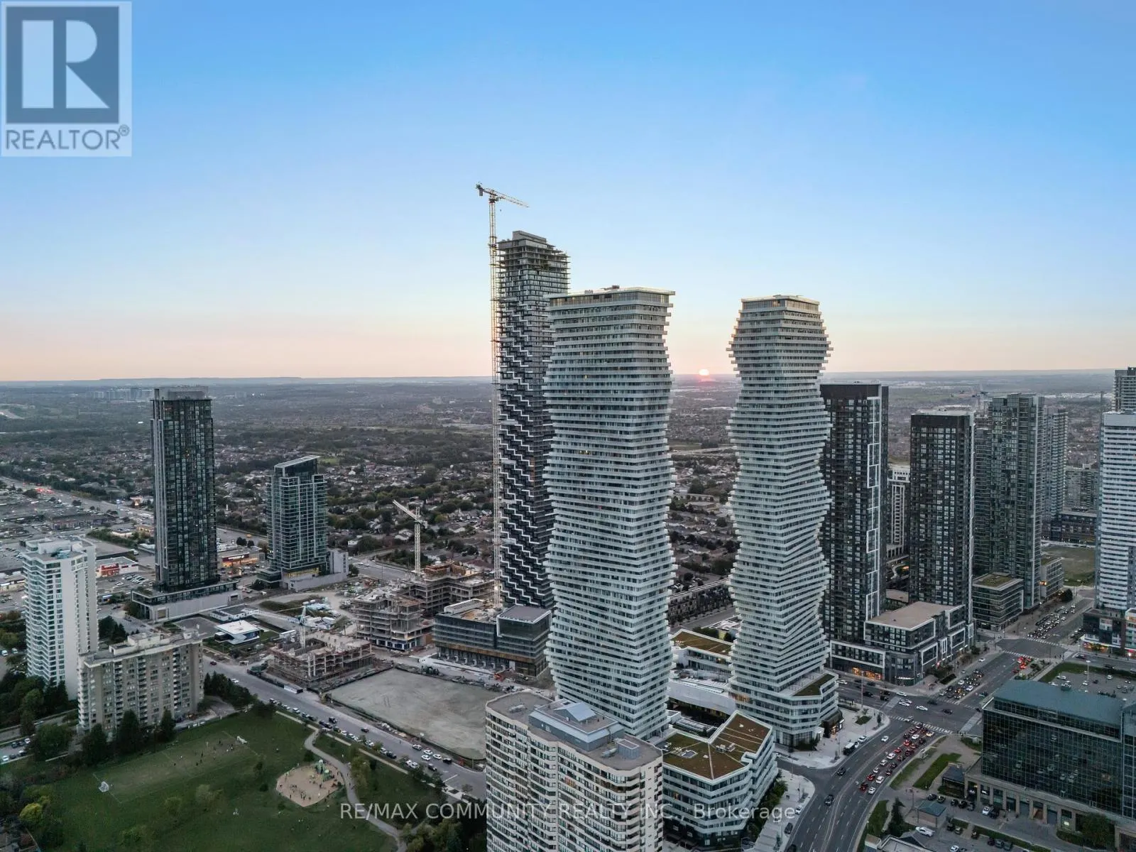 2510 - 3883 QUARTZ ROAD