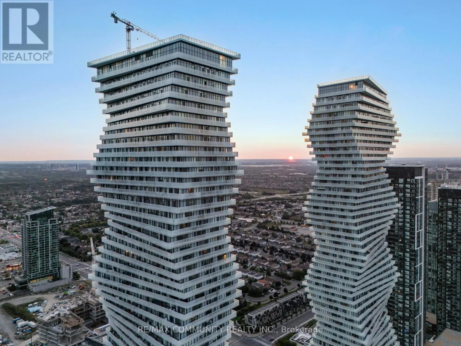 2510 - 3883 QUARTZ ROAD