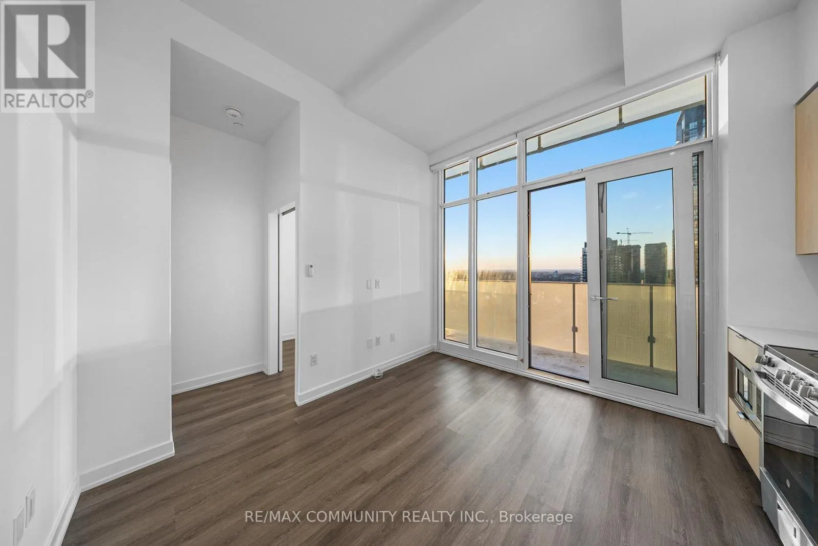 2510 - 3883 QUARTZ ROAD
