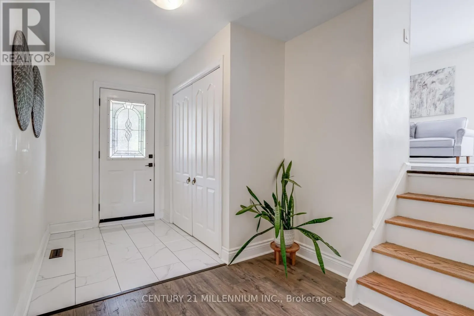 43 BRENDA BOULEVARD