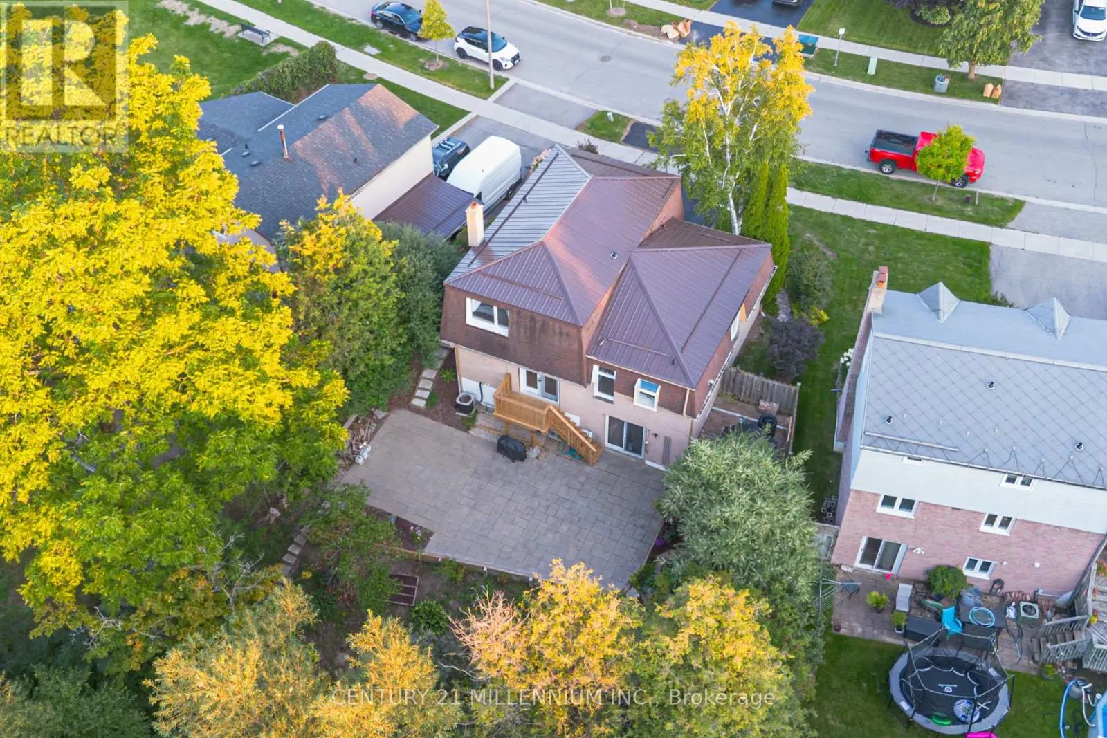 43 BRENDA BOULEVARD