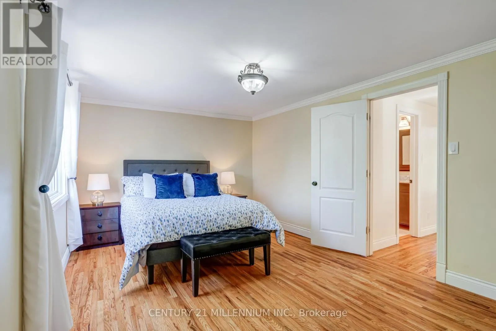 43 BRENDA BOULEVARD