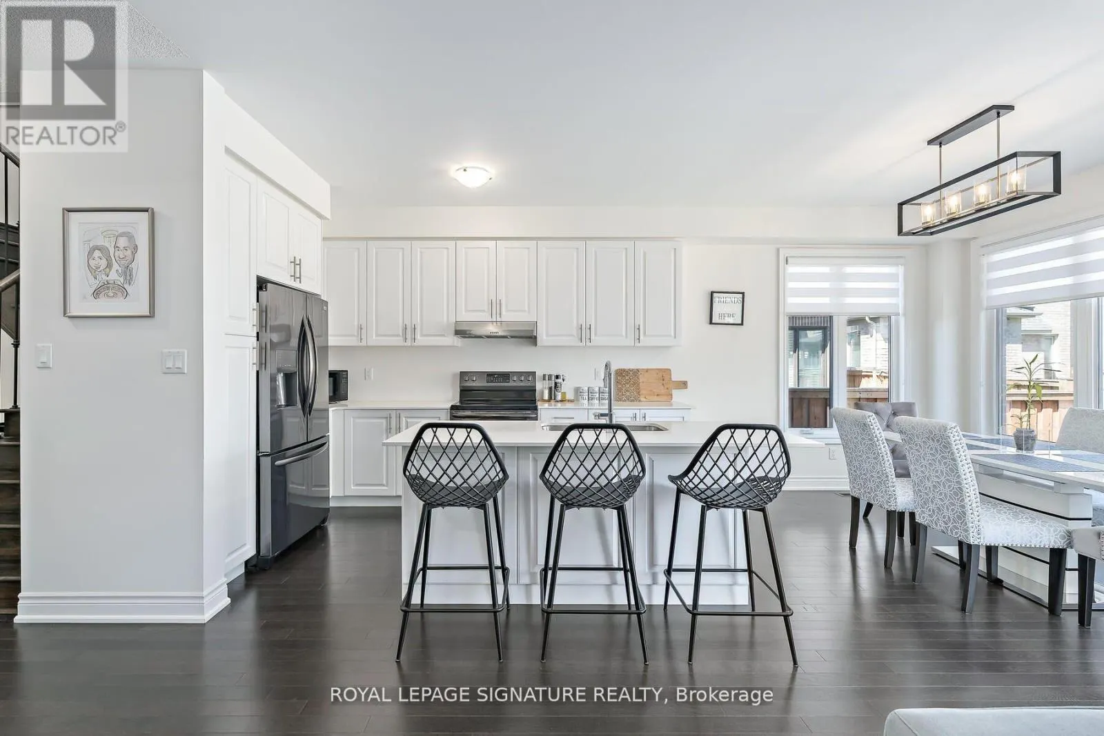 21 VINEYARD DRIVE