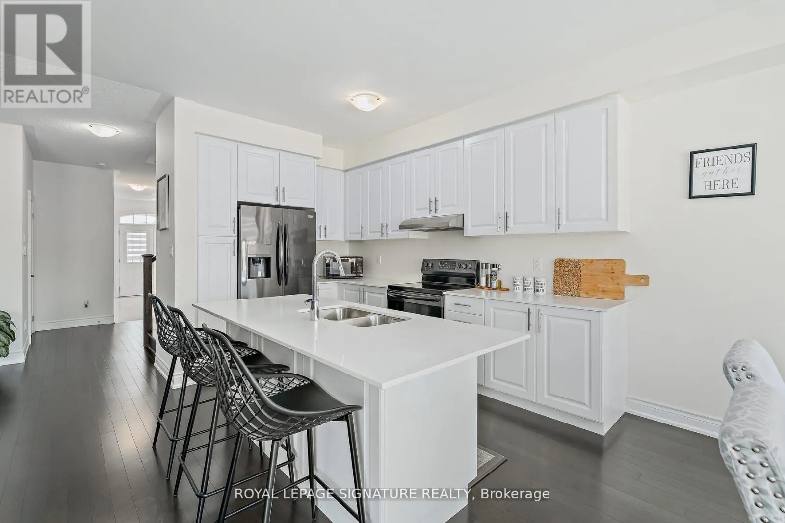 21 VINEYARD DRIVE