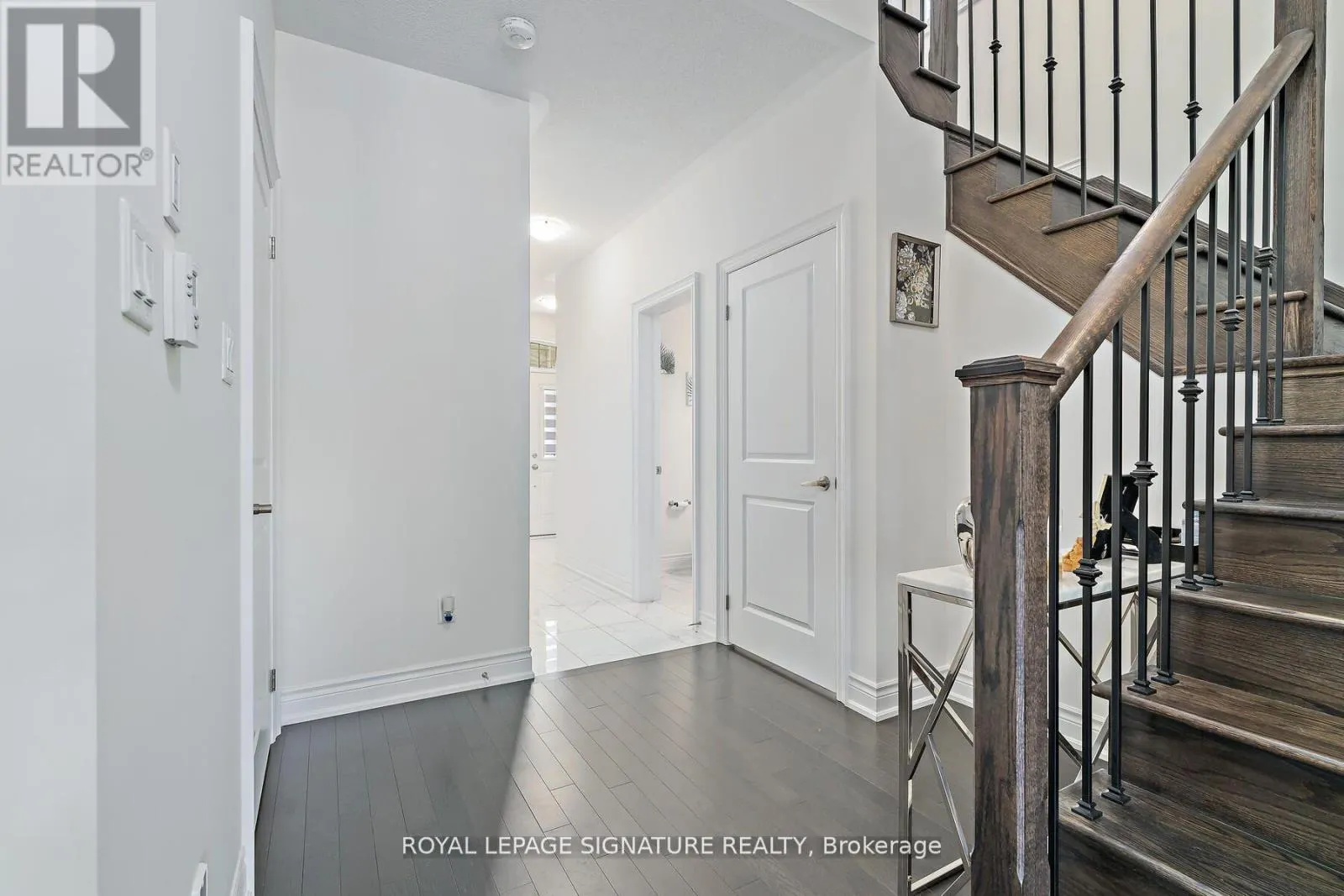 21 VINEYARD DRIVE