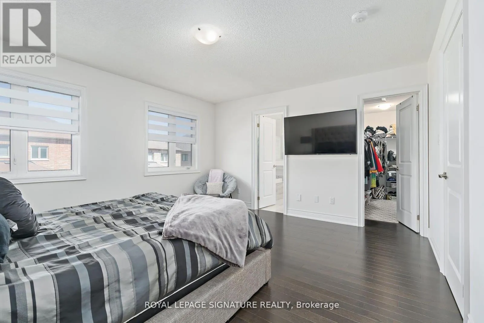 21 VINEYARD DRIVE